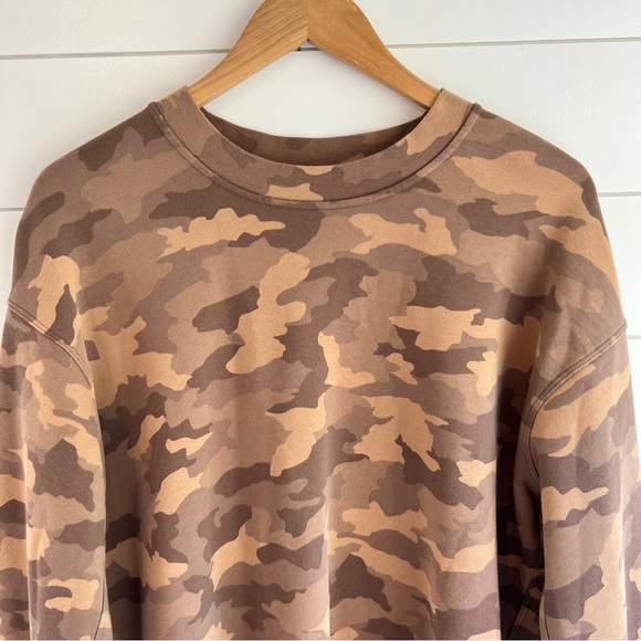 Lululemon Perfectly Oversized Crew Heritage 365 Camo Beige Multi-4 - Picture 6 of 16